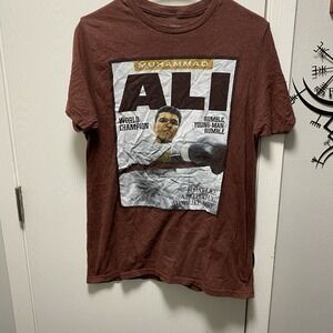 Men's Mohammed Ali Graphic T-shirt Medium